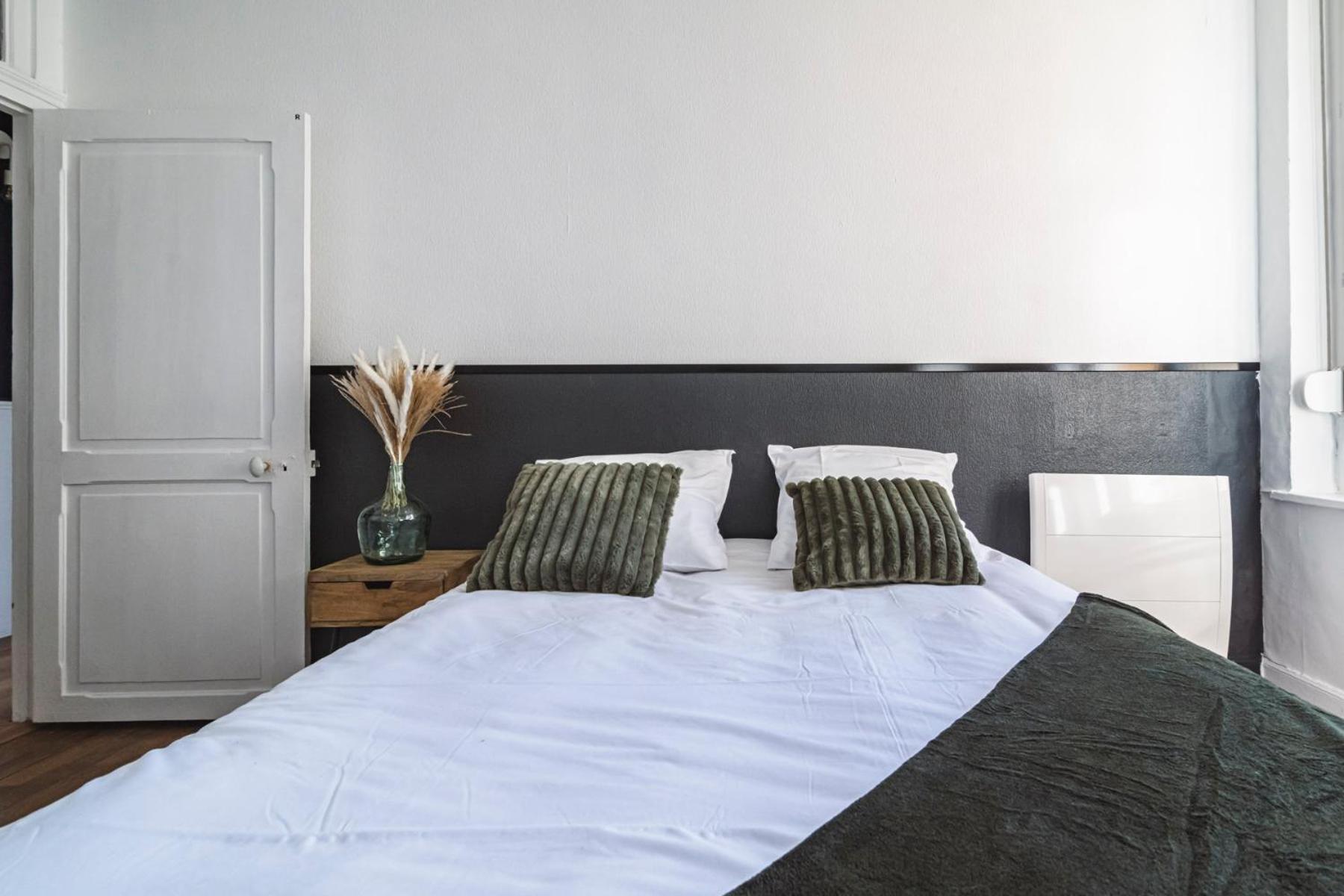 Le Cosy - Charmant 2 Chambres - Hyper Centre Reims Exterior foto